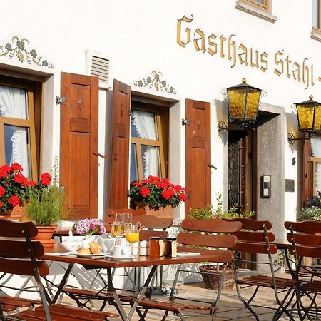 Gasthaus Weingut Stahl Обервезель Екстер'єр фото