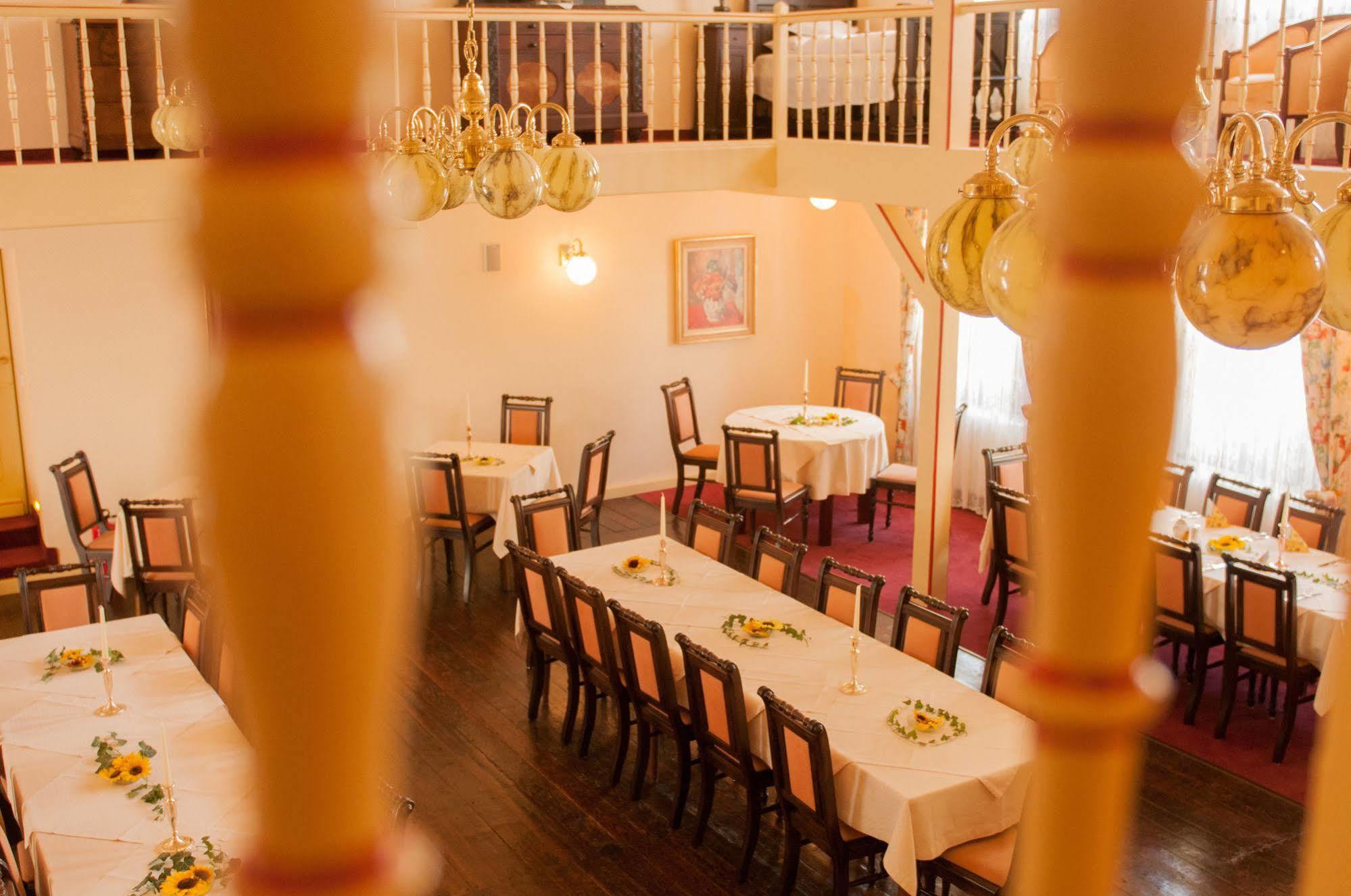 Gasthaus Weingut Stahl Обервезель Екстер'єр фото